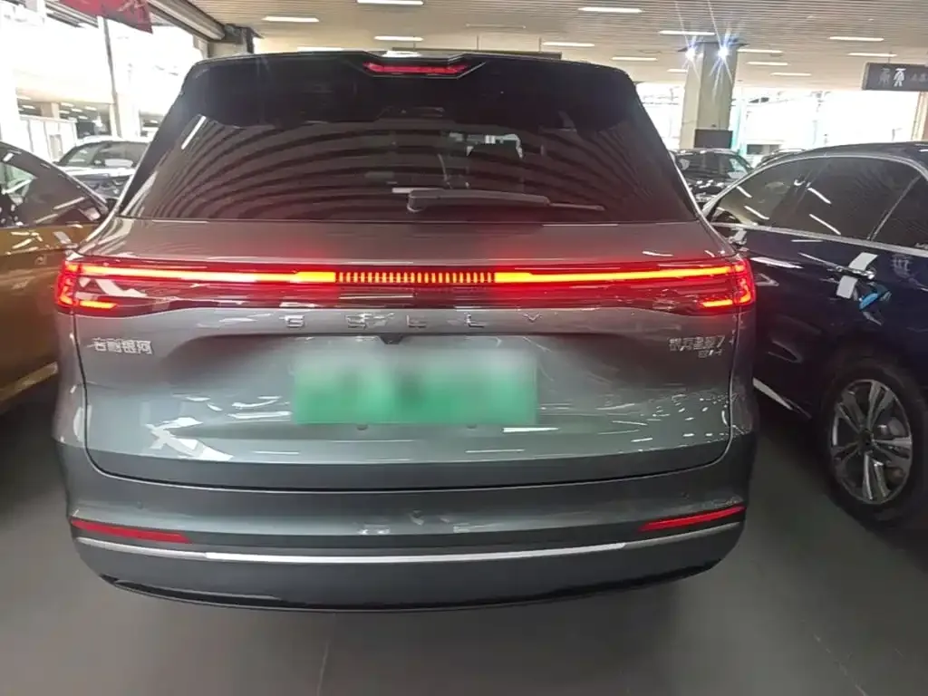Geely Galaxy Xingjian 7 — фото 3