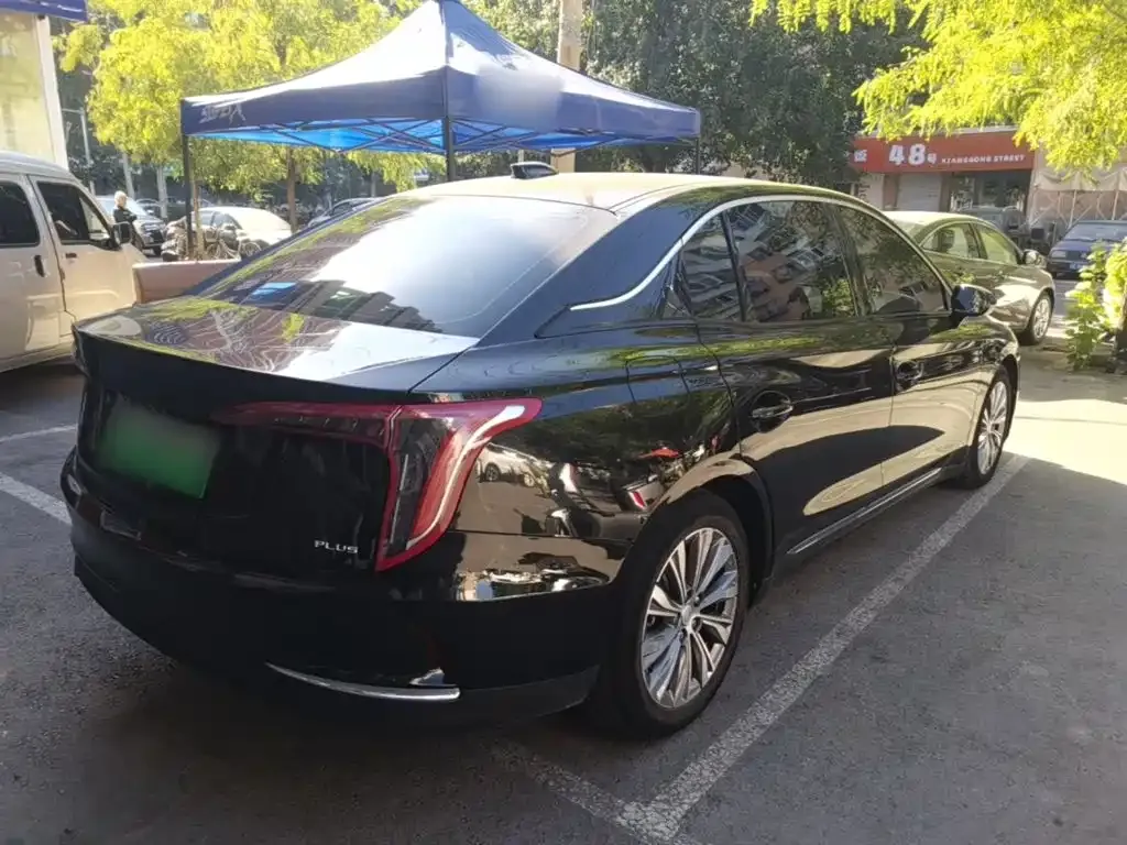 Hongqi E-QM5 — фото 6
