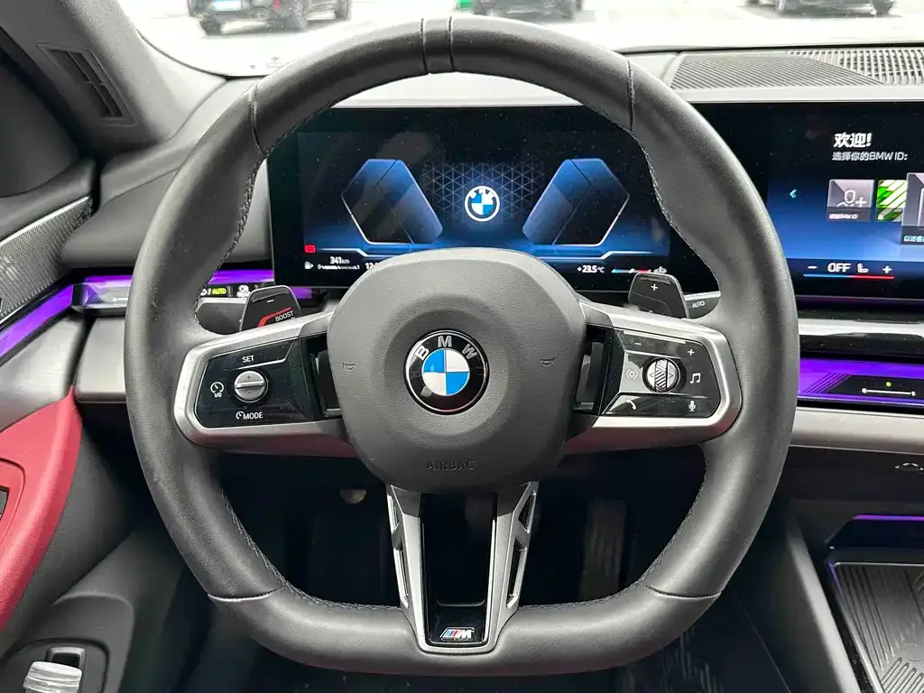 BMW 5 Series — фото 4