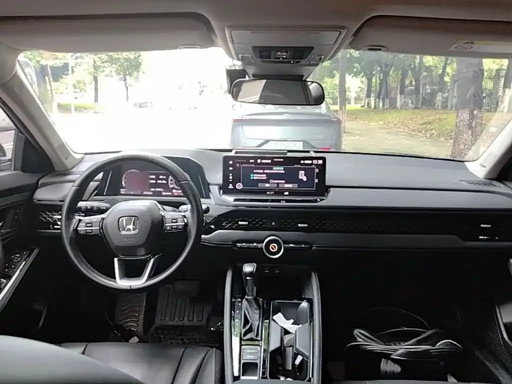 Honda Accord — фото 4