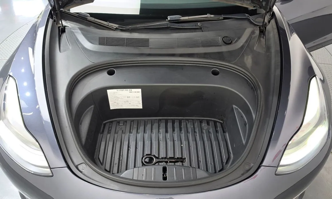Tesla Model 3 — фото 10