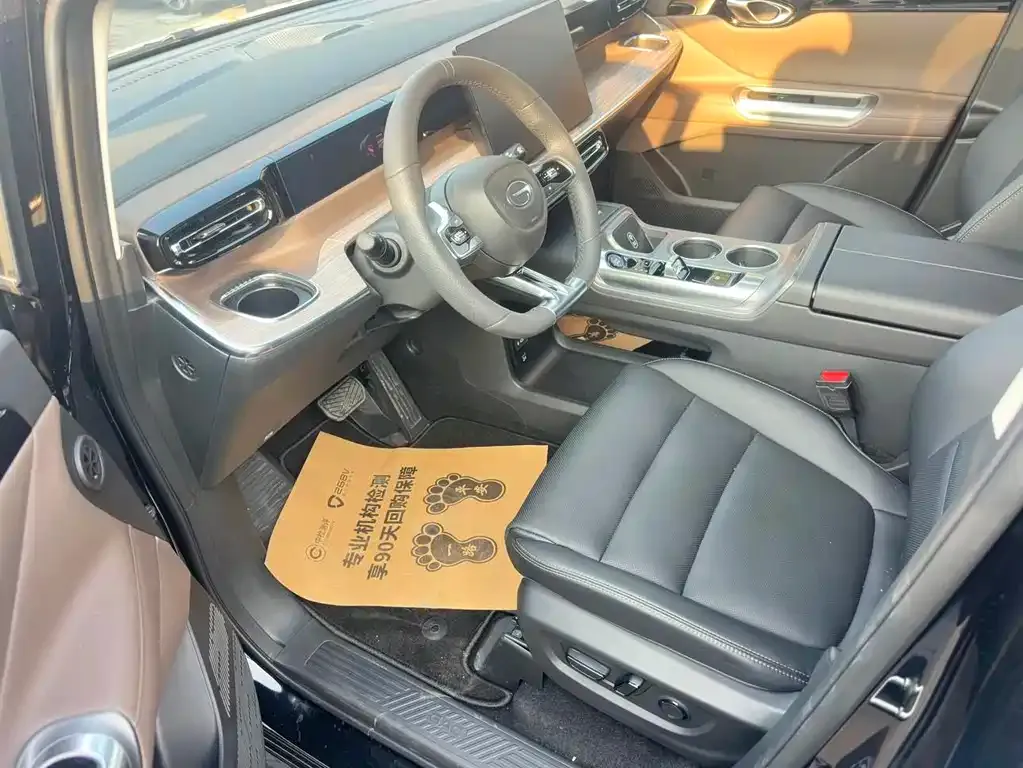 GAC Motor Trumpchi E8 — фото 8