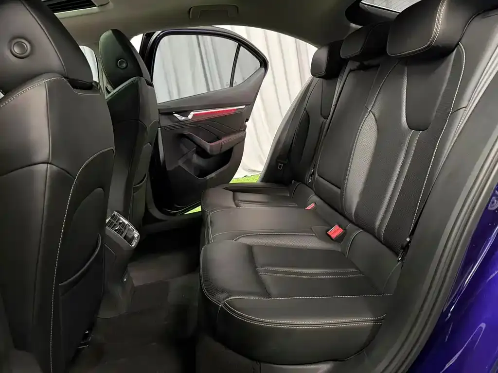 Skoda Octavia — фото 4