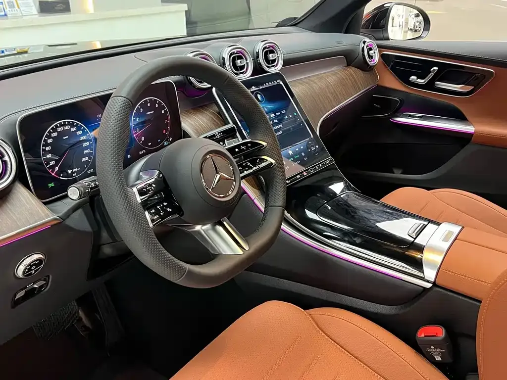 Mercedes-Benz GLC — фото 10