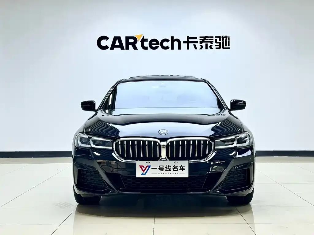BMW 5 Series — фото 1
