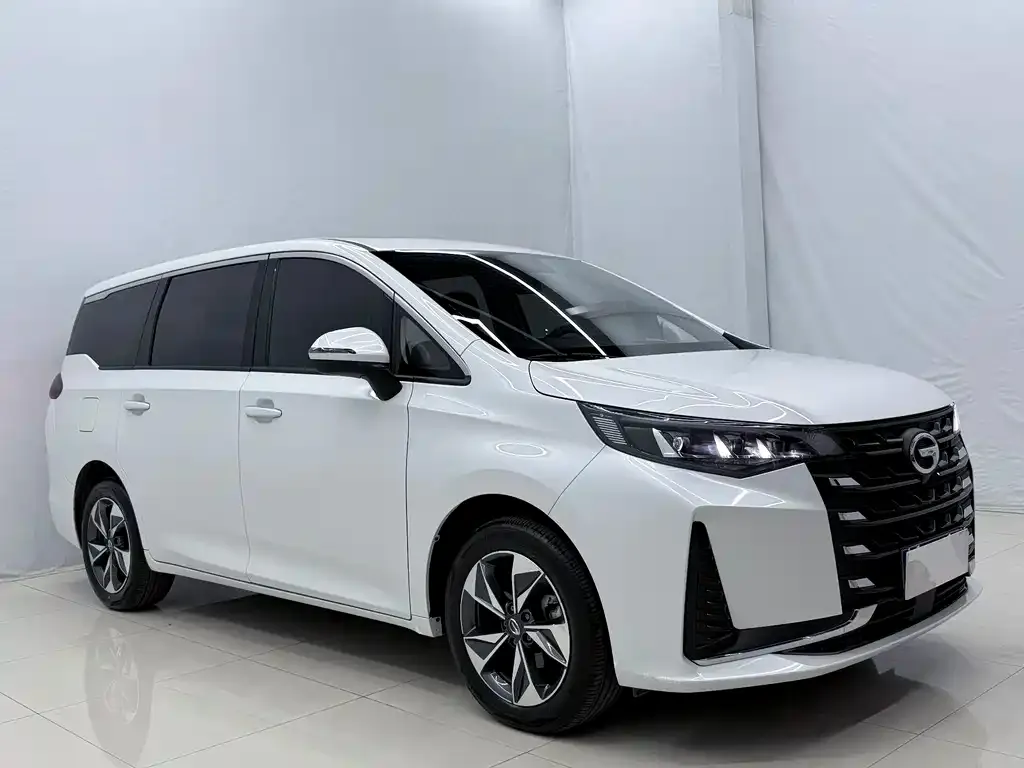 GAC Motor Trumpchi M6 — фото 2