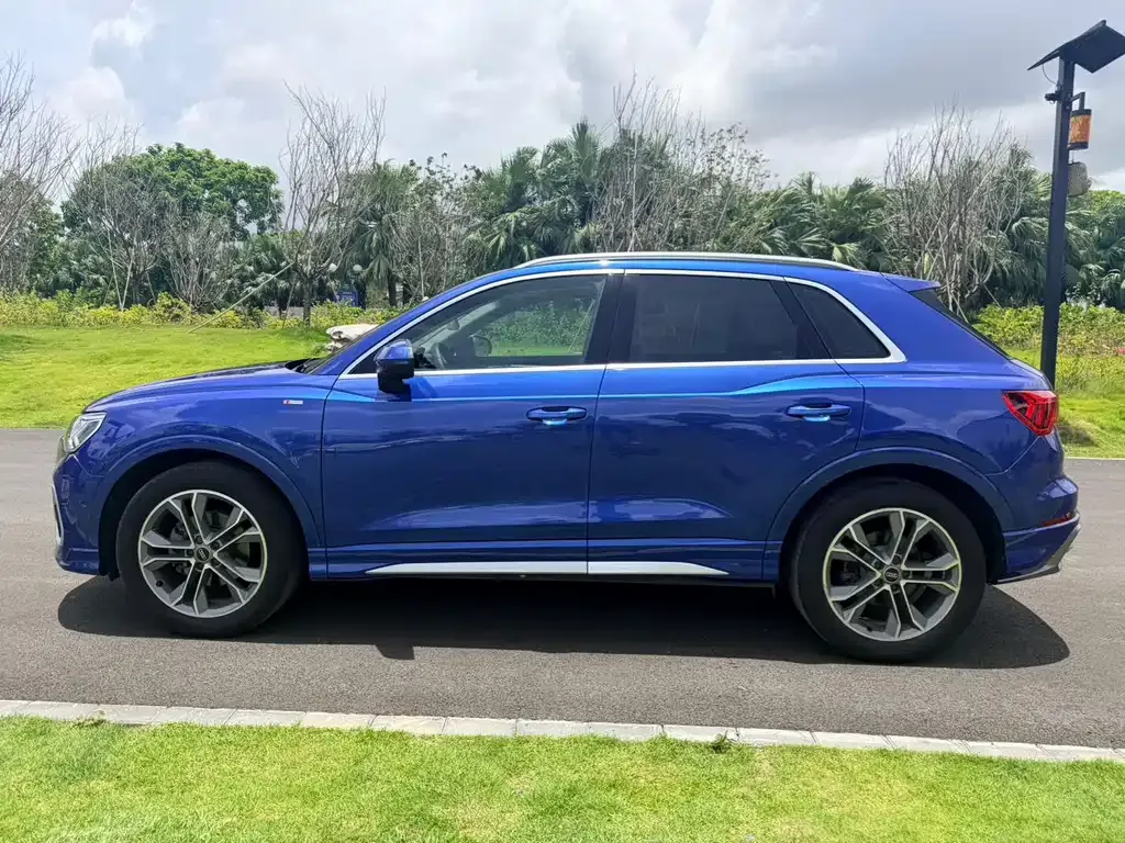 Audi Q3 — фото 6