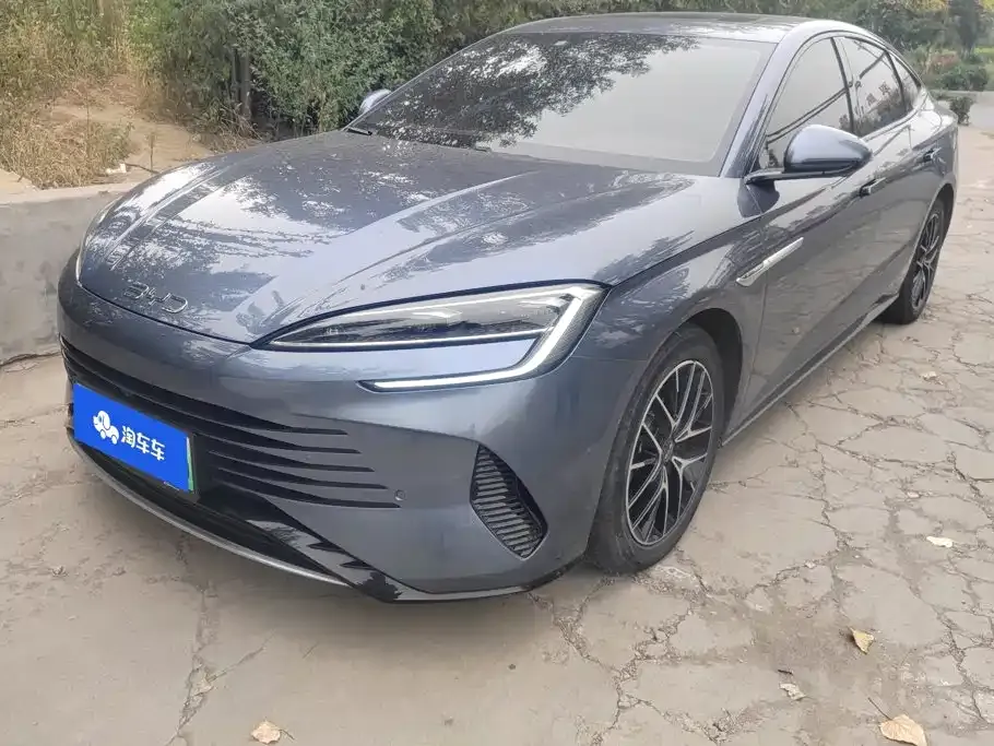BYD Seal — фото 1