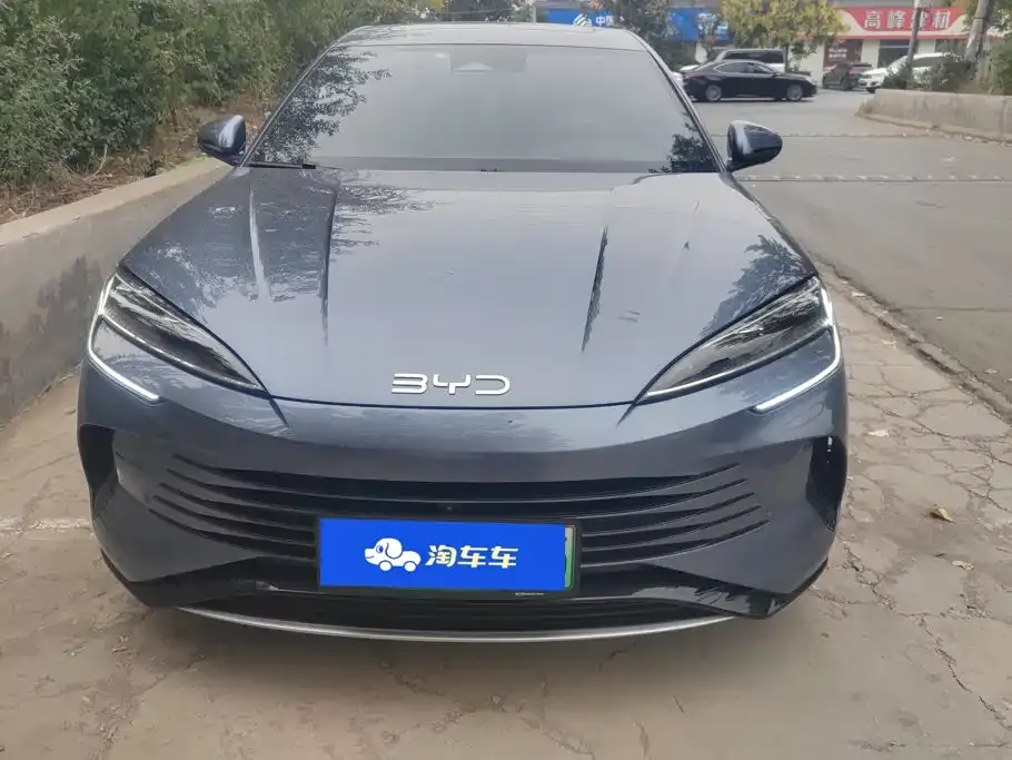 BYD Seal — фото 5
