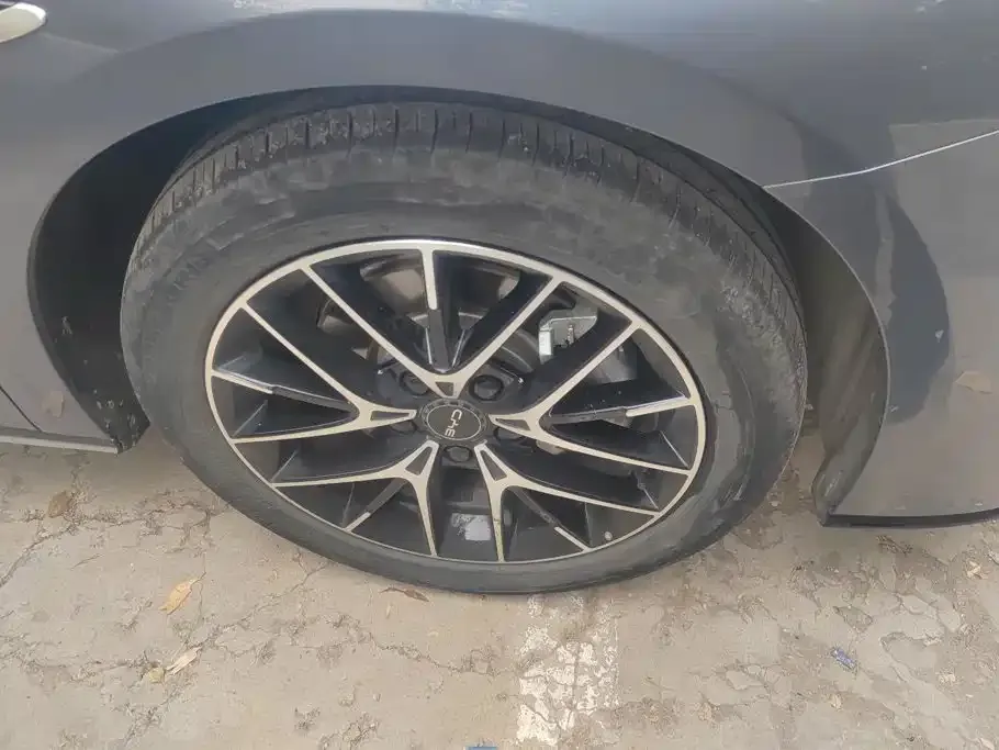 BYD Seal — фото 4