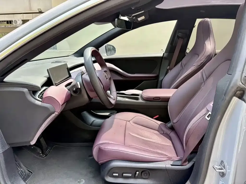 NIO ET5T — фото 7