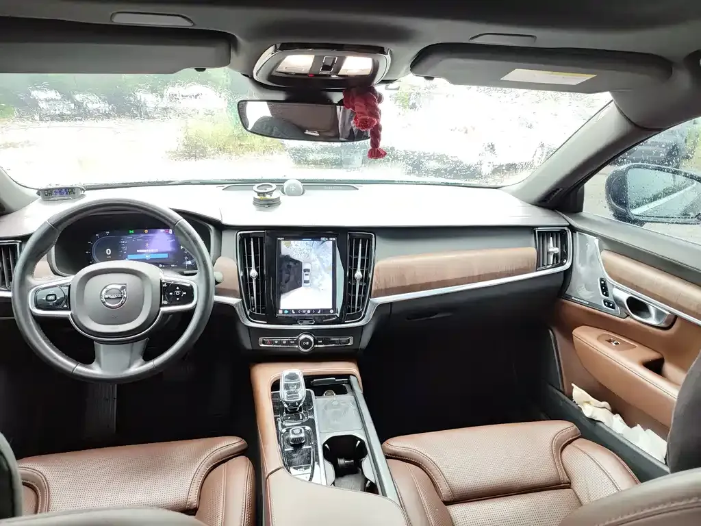 Volvo S90 — фото 3