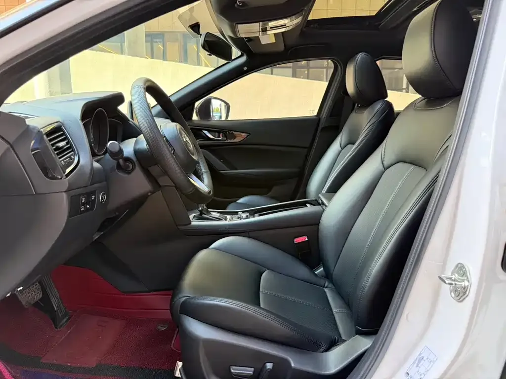 Mazda CX-4 — фото 10