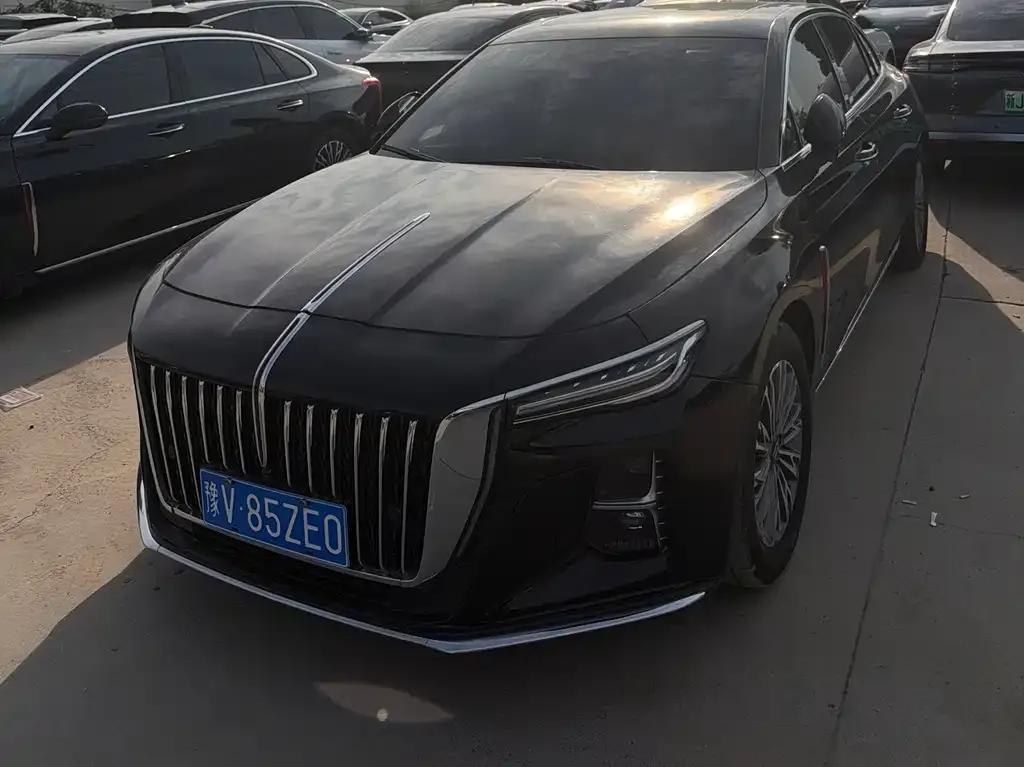 Hongqi H5 — фото 1