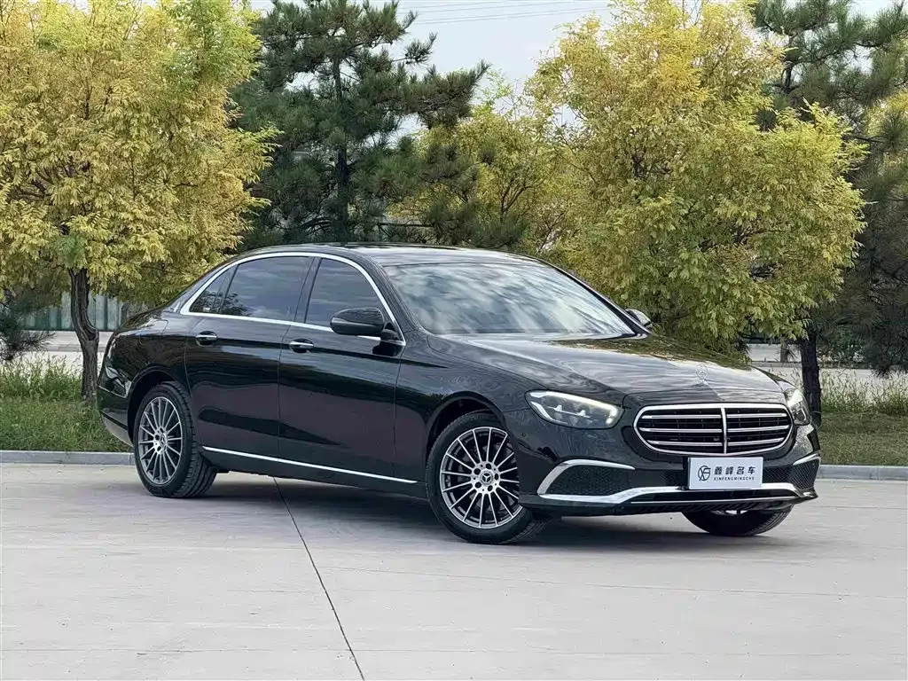 Mercedes-Benz E-Class — фото 10