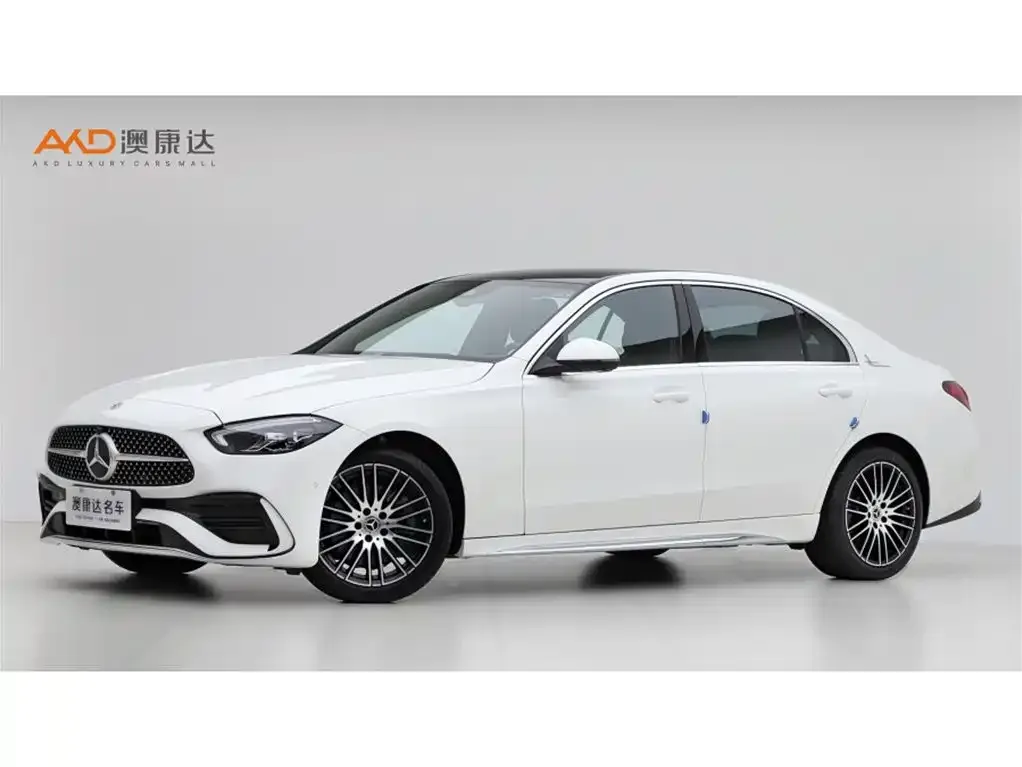 Mercedes-Benz C-Class — фото 1