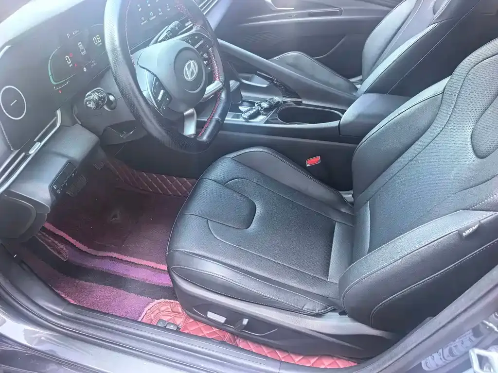 Hyundai Elantra — фото 4