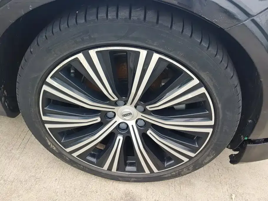 Volvo S90 — фото 4