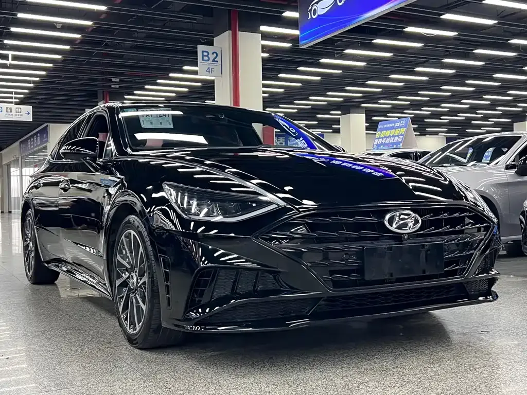Hyundai Sonata — фото 10