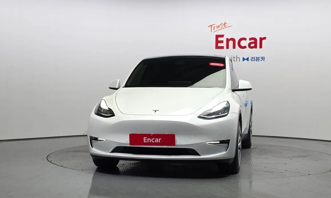 Tesla Model Y — фото 6