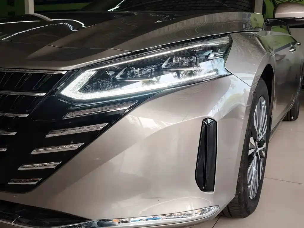 Nissan Teana — фото 2