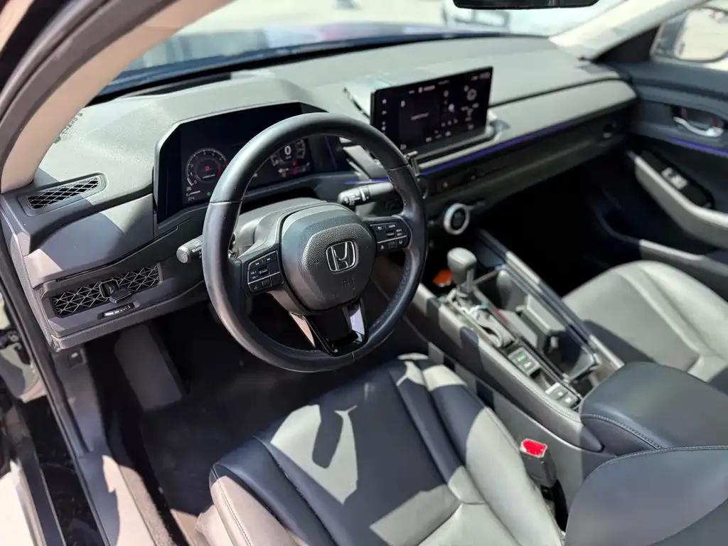 Honda Accord — фото 2