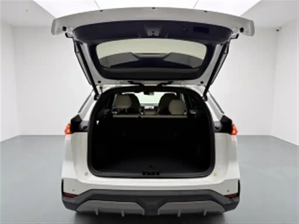 Geely Galaxy L7 — фото 10