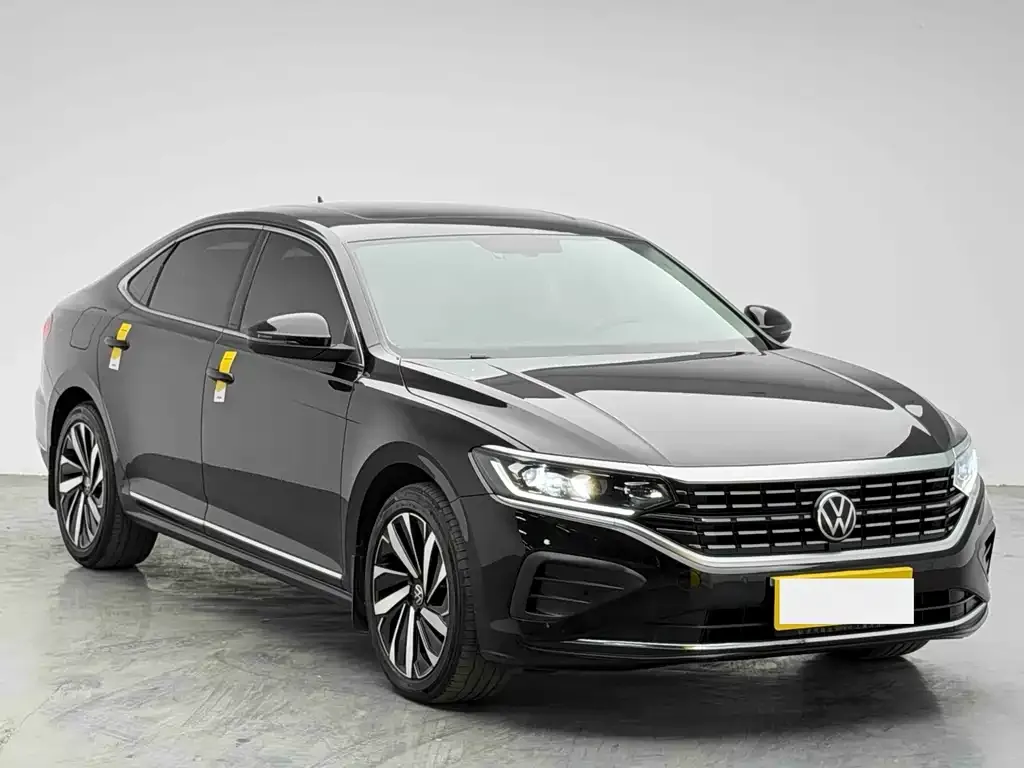Volkswagen Passat — фото 9