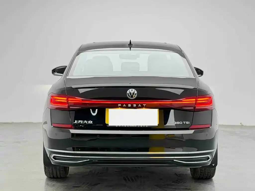 Volkswagen Passat — фото 3