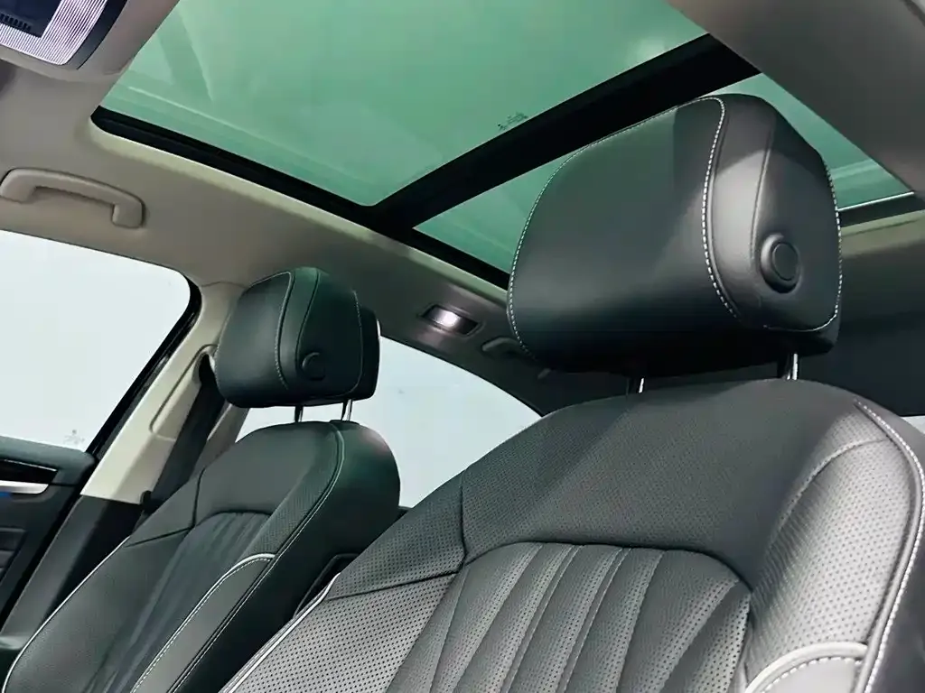 Volkswagen Passat — фото 7