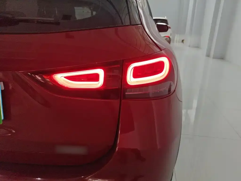 Mercedes-Benz GLA — фото 7