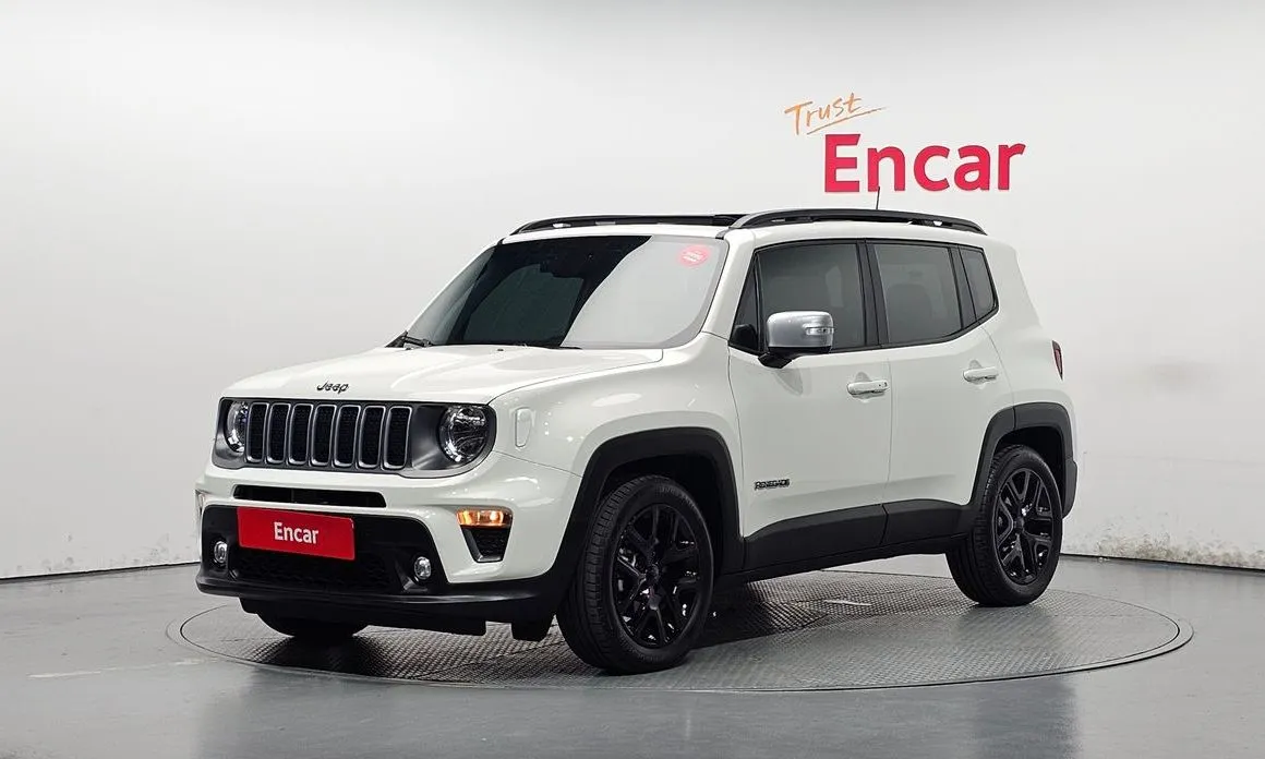 Jeep Renegade — фото 1