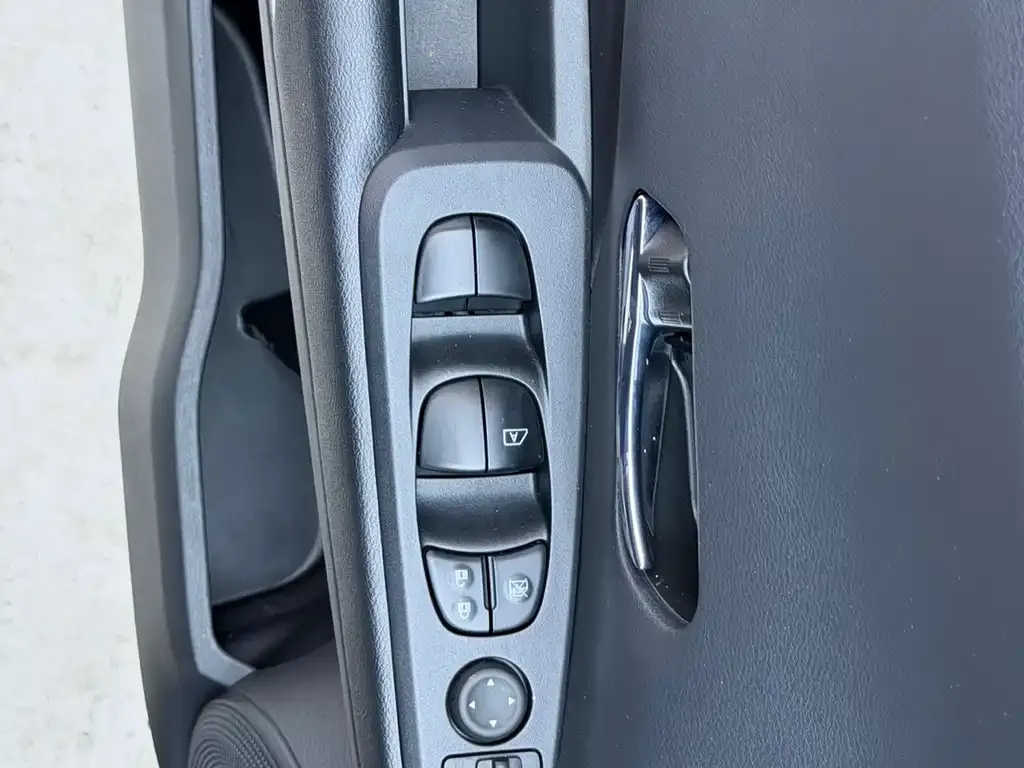 Nissan Kicks — фото 5