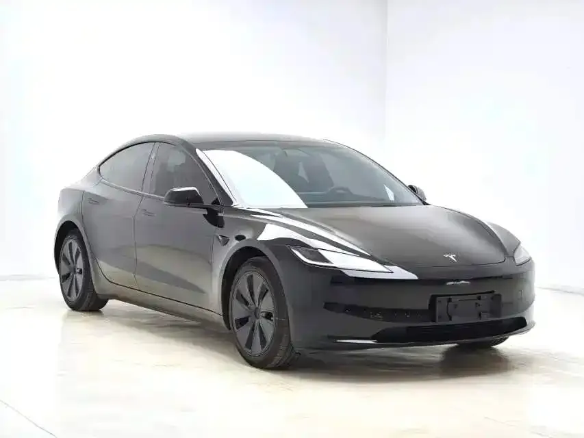 Tesla Model 3 — фото 2