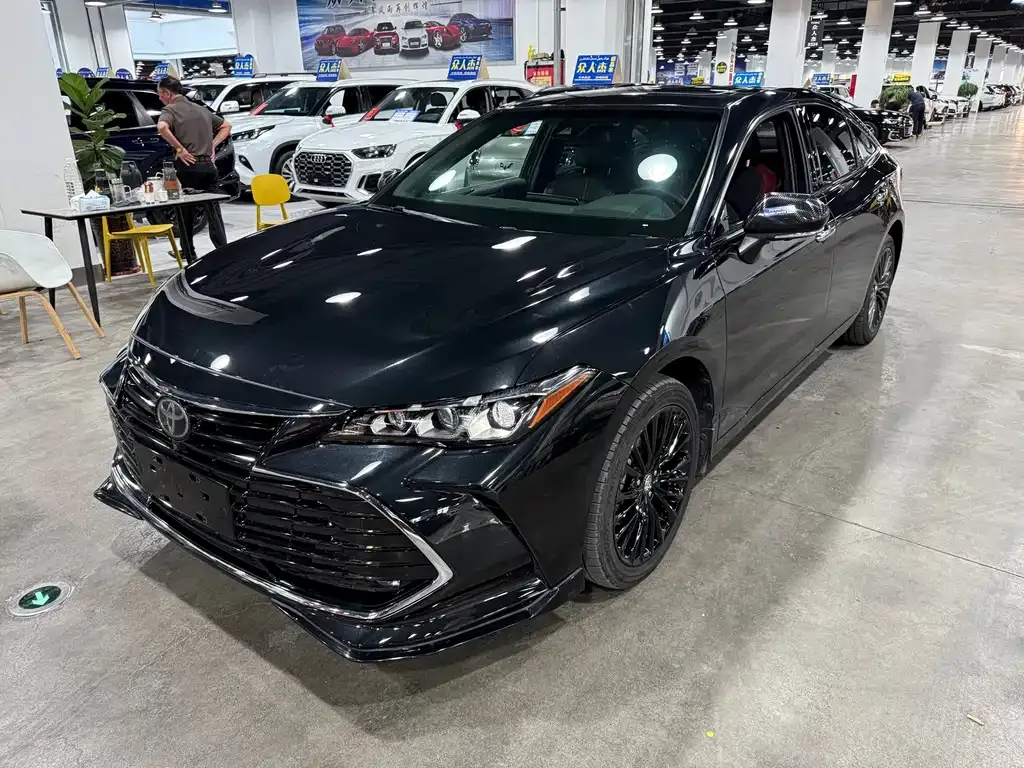 Toyota Avalon — фото 2