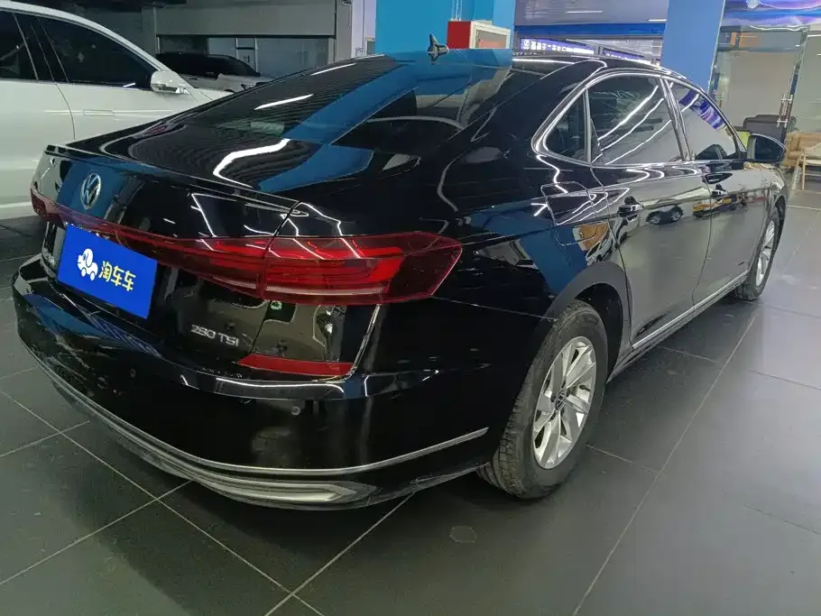 Volkswagen Passat — фото 9