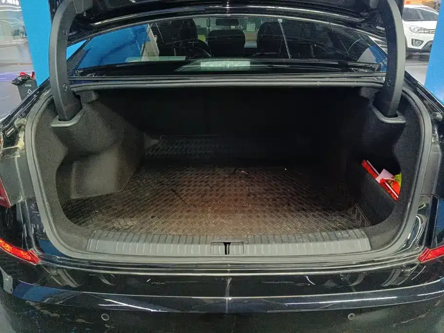 Volkswagen Passat — фото 8