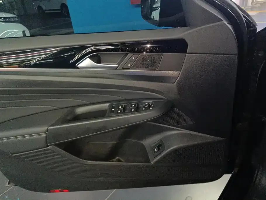 Volkswagen Passat — фото 5