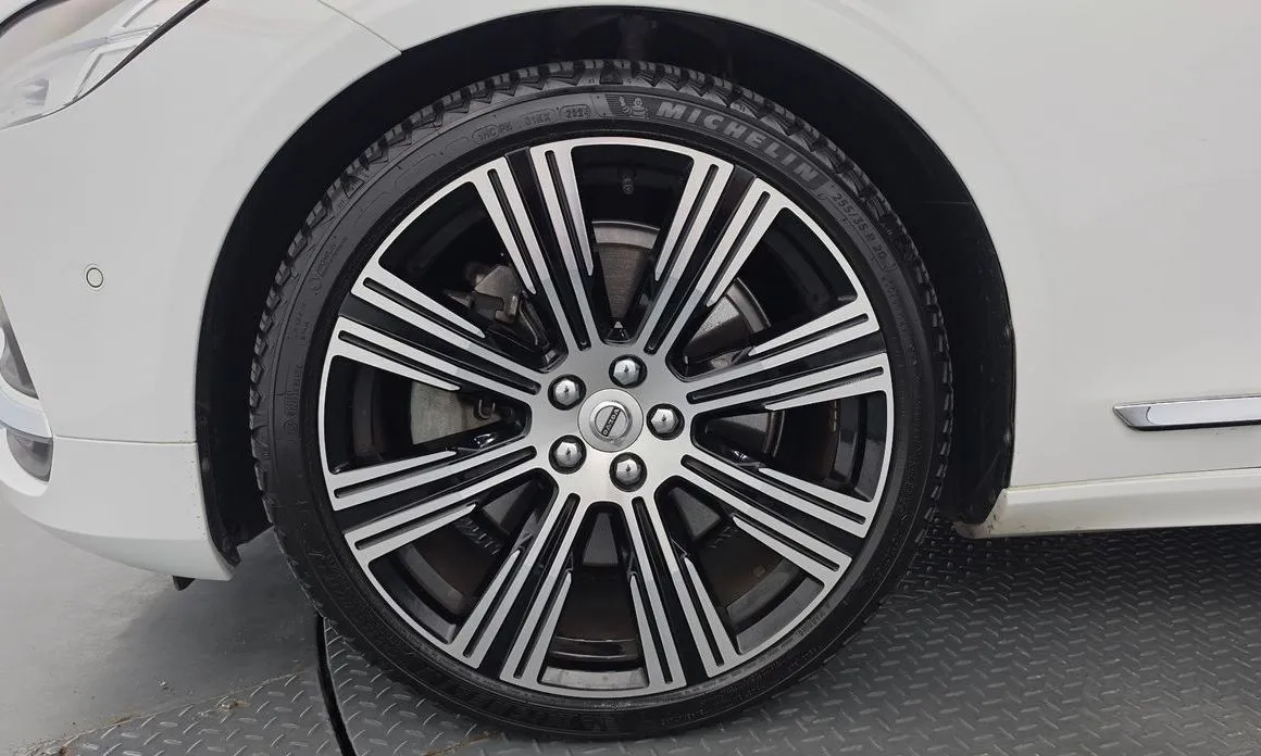 Volvo S90 — фото 10