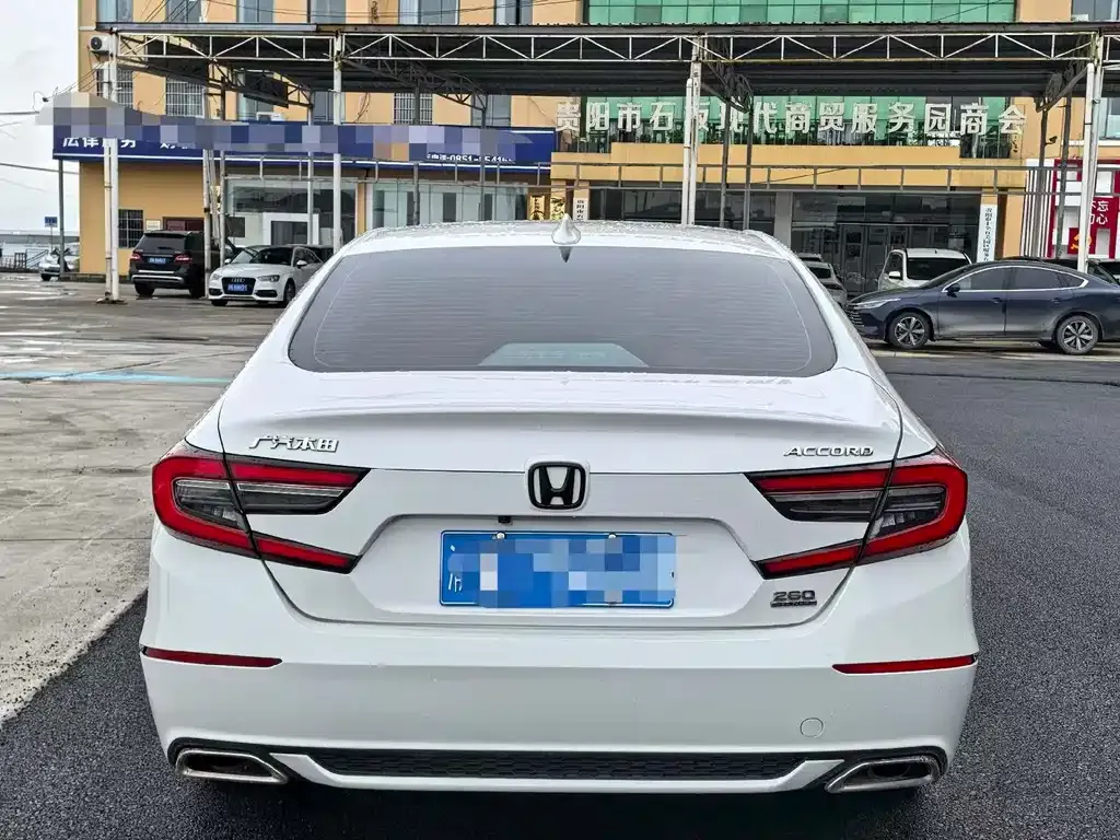 Honda Accord — фото 6