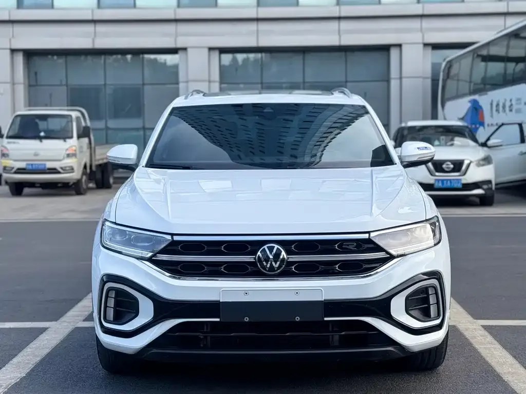 Volkswagen T-Roc — фото 4