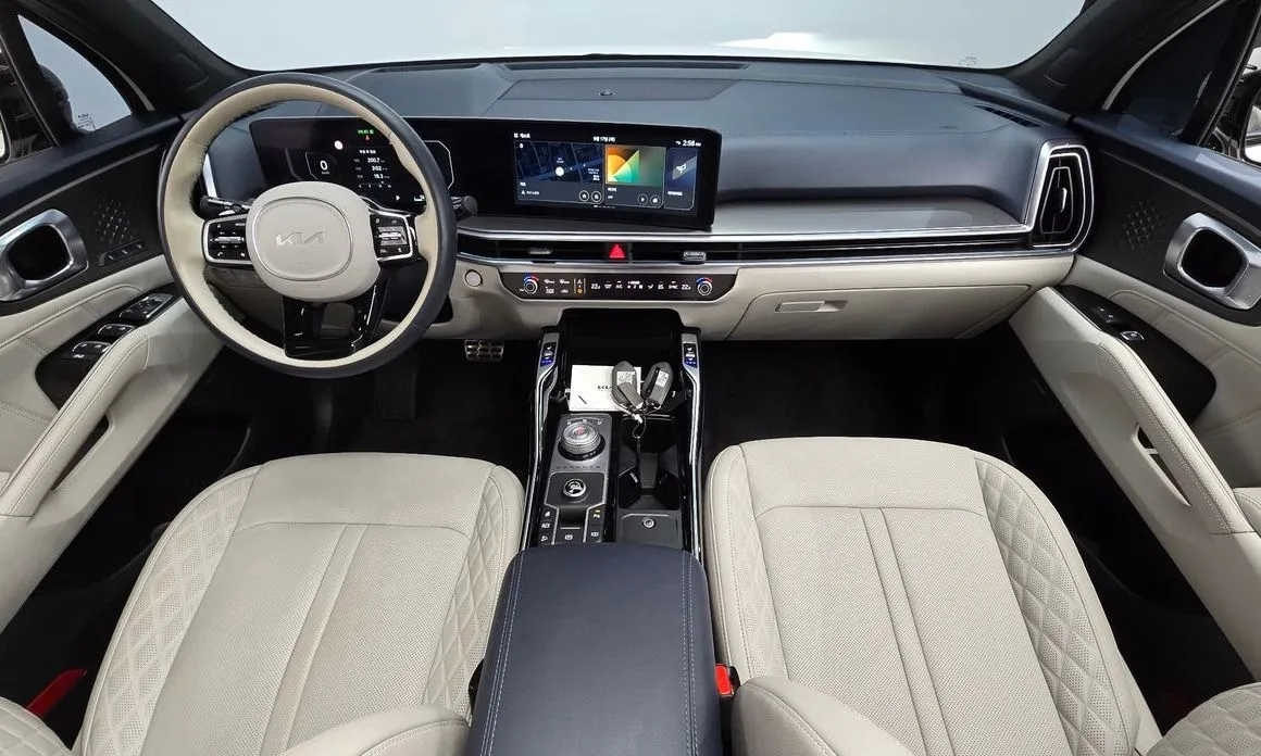Kia Sorento — фото 10