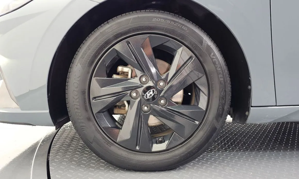 Hyundai AVANTE — фото 6