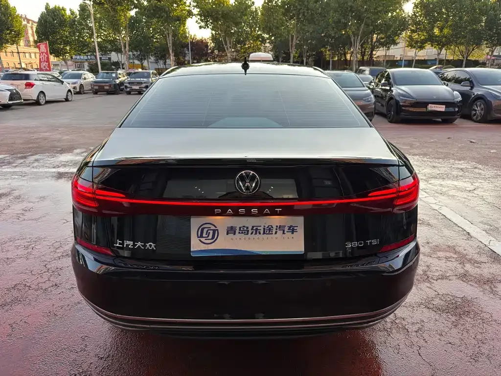 Volkswagen Passat — фото 10