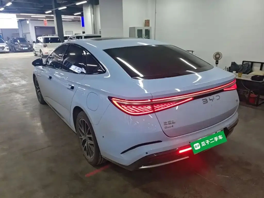 BYD Seal — фото 6