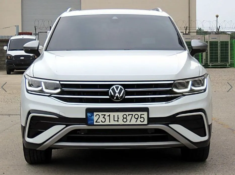 Volkswagen Tiguan — фото 1