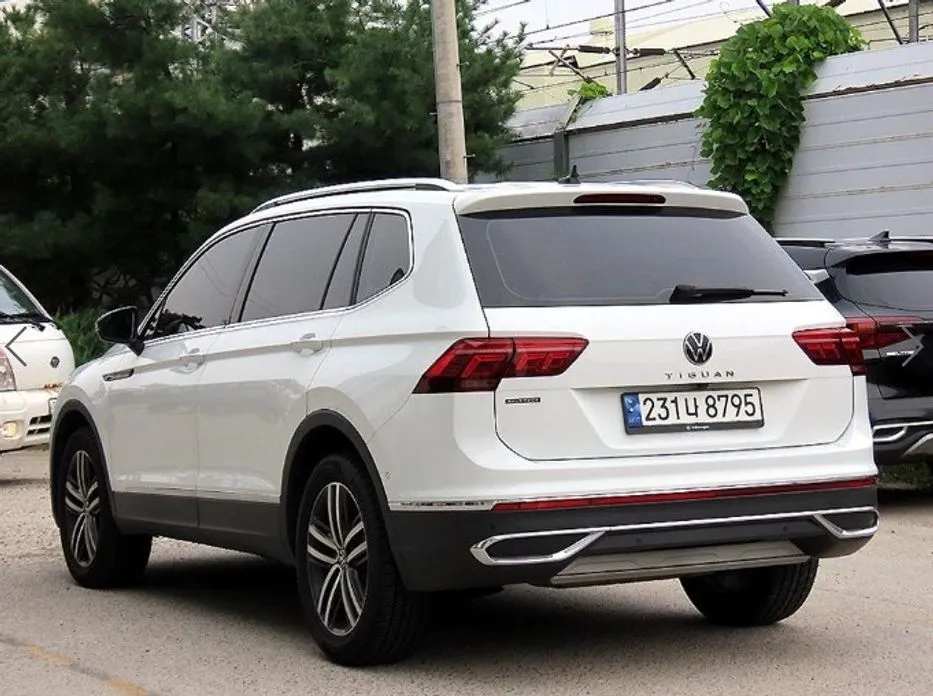 Volkswagen Tiguan — фото 8