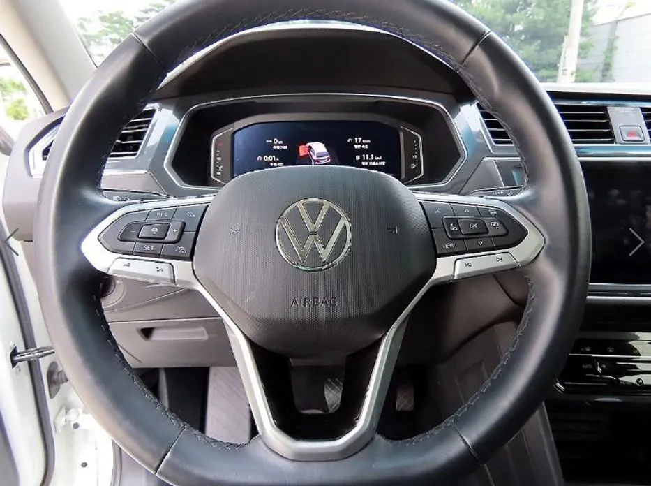 Volkswagen Tiguan — фото 4