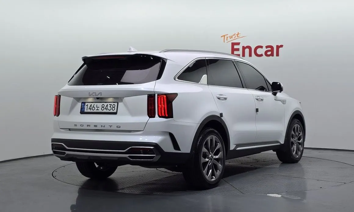 Kia Sorento — фото 6