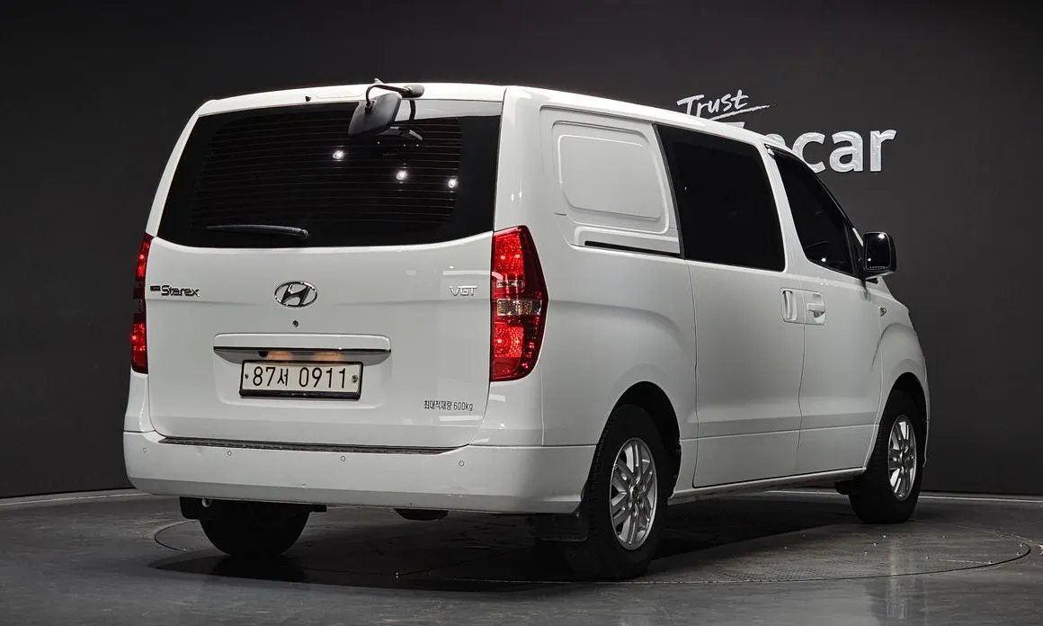 Hyundai Starex — фото 2